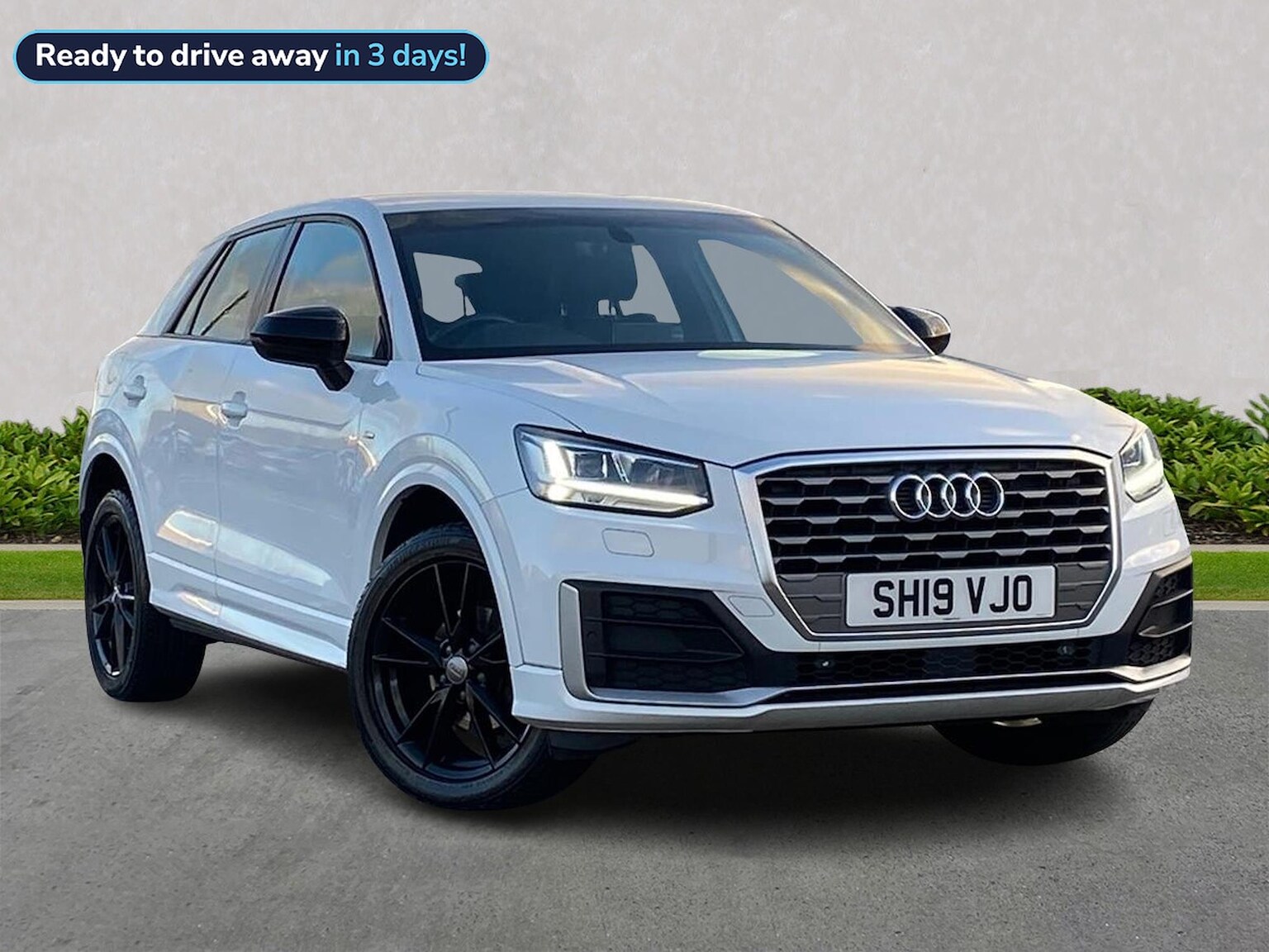 Main listing image - Audi Q3