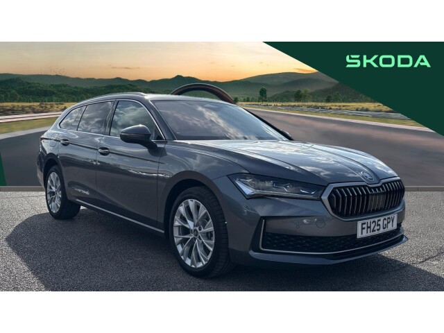 Main listing image - Skoda Superb Estate