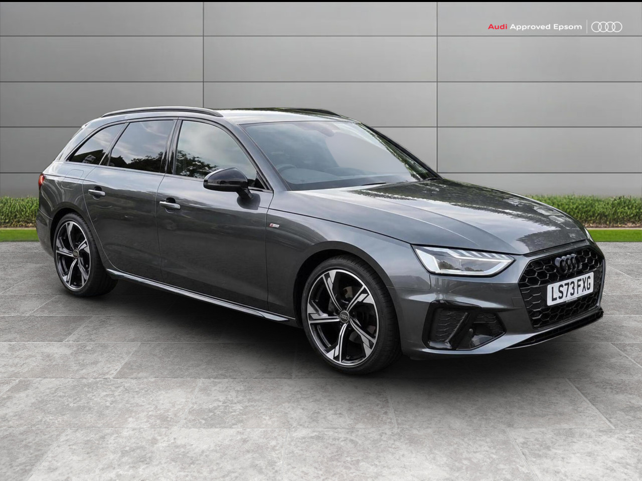 Main listing image - Audi A4