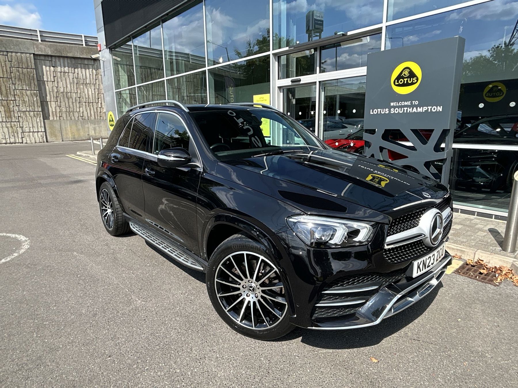 Main listing image - Mercedes-Benz GLE