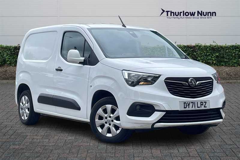 Main listing image - Vauxhall Combo Cargo