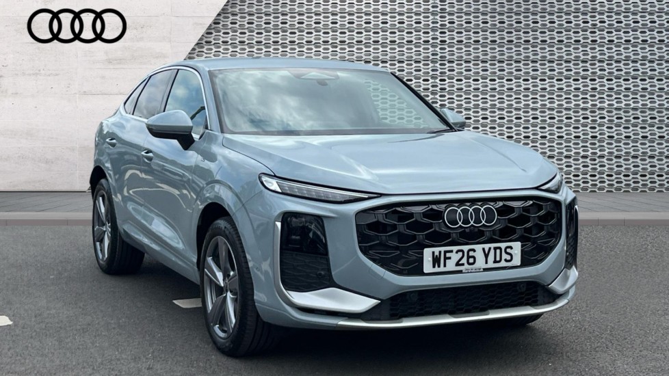 Main listing image - Audi Q3