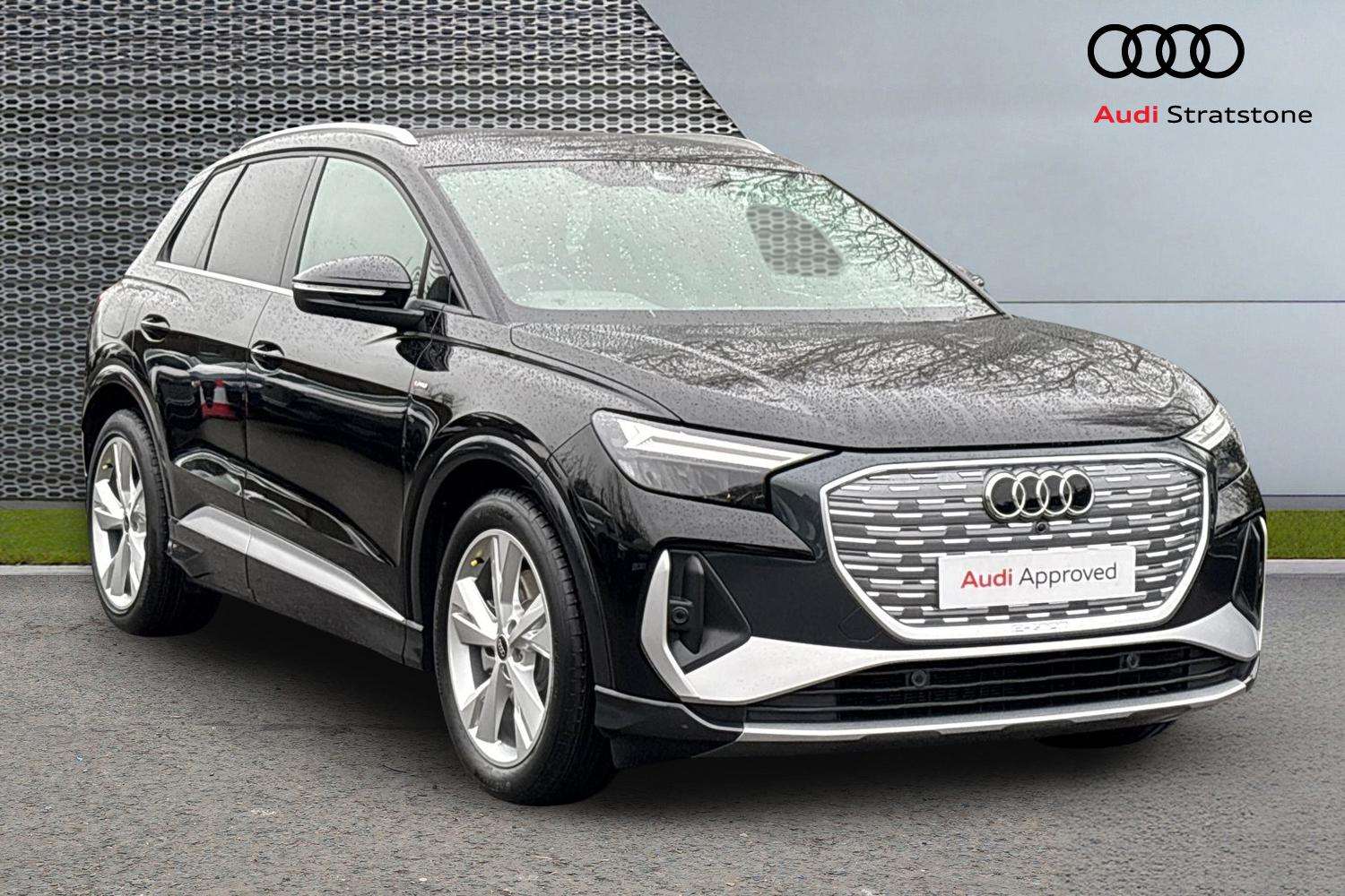 Main listing image - Audi Q4