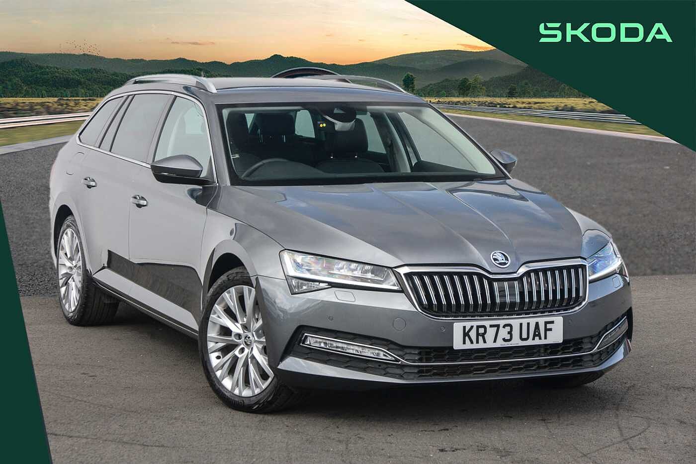 Main listing image - Skoda Superb Estate