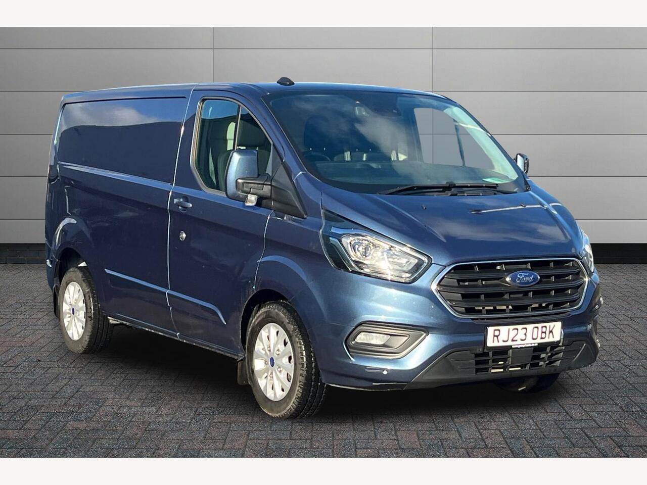 Main listing image - Ford Transit Custom