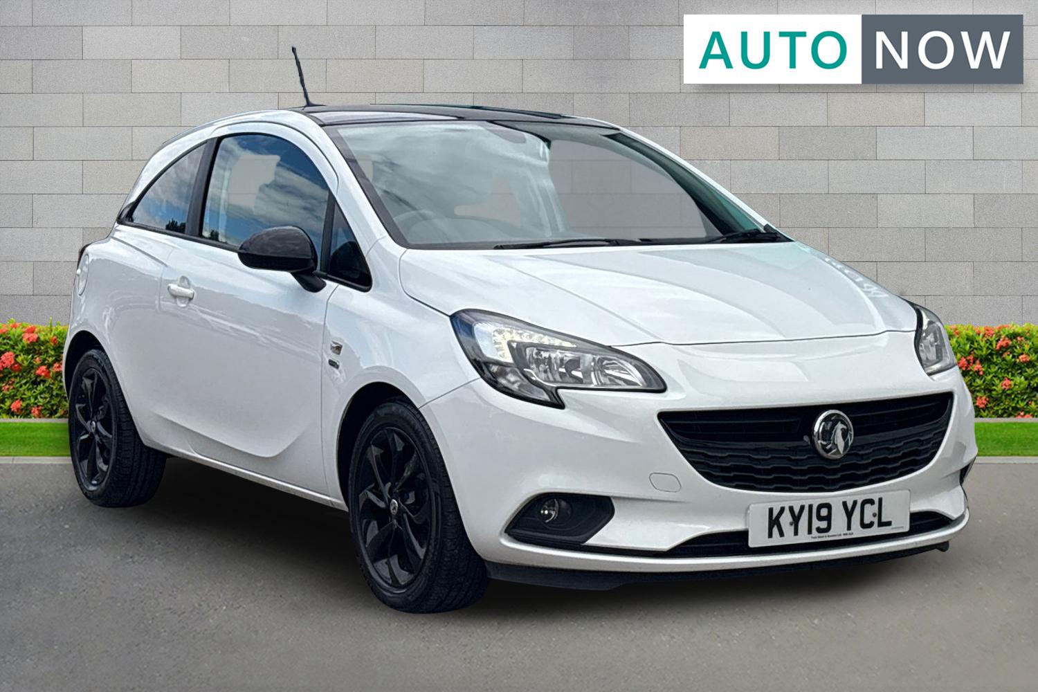 Main listing image - Vauxhall Corsa