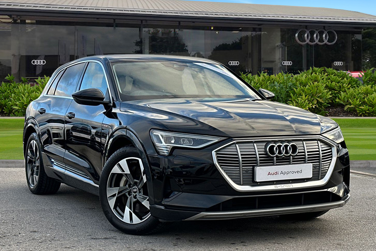 Main listing image - Audi e-tron