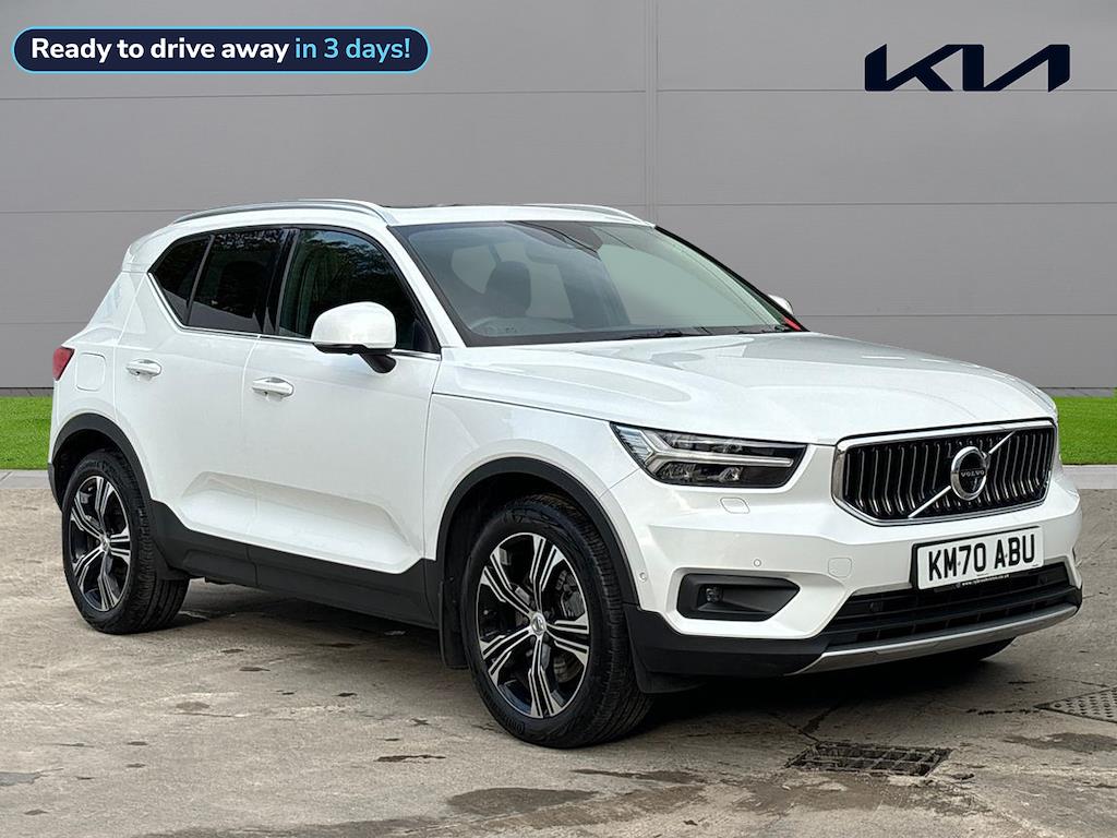 Main listing image - Volvo XC40 Recharge