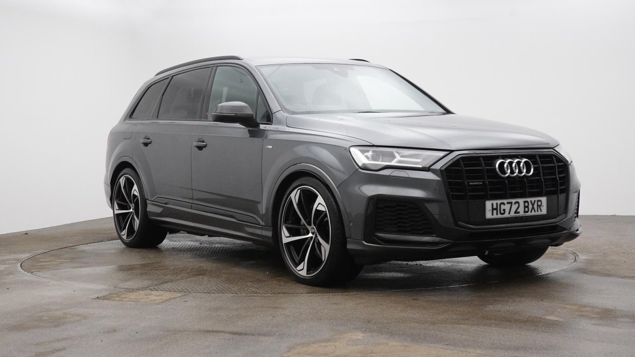 Main listing image - Audi Q7