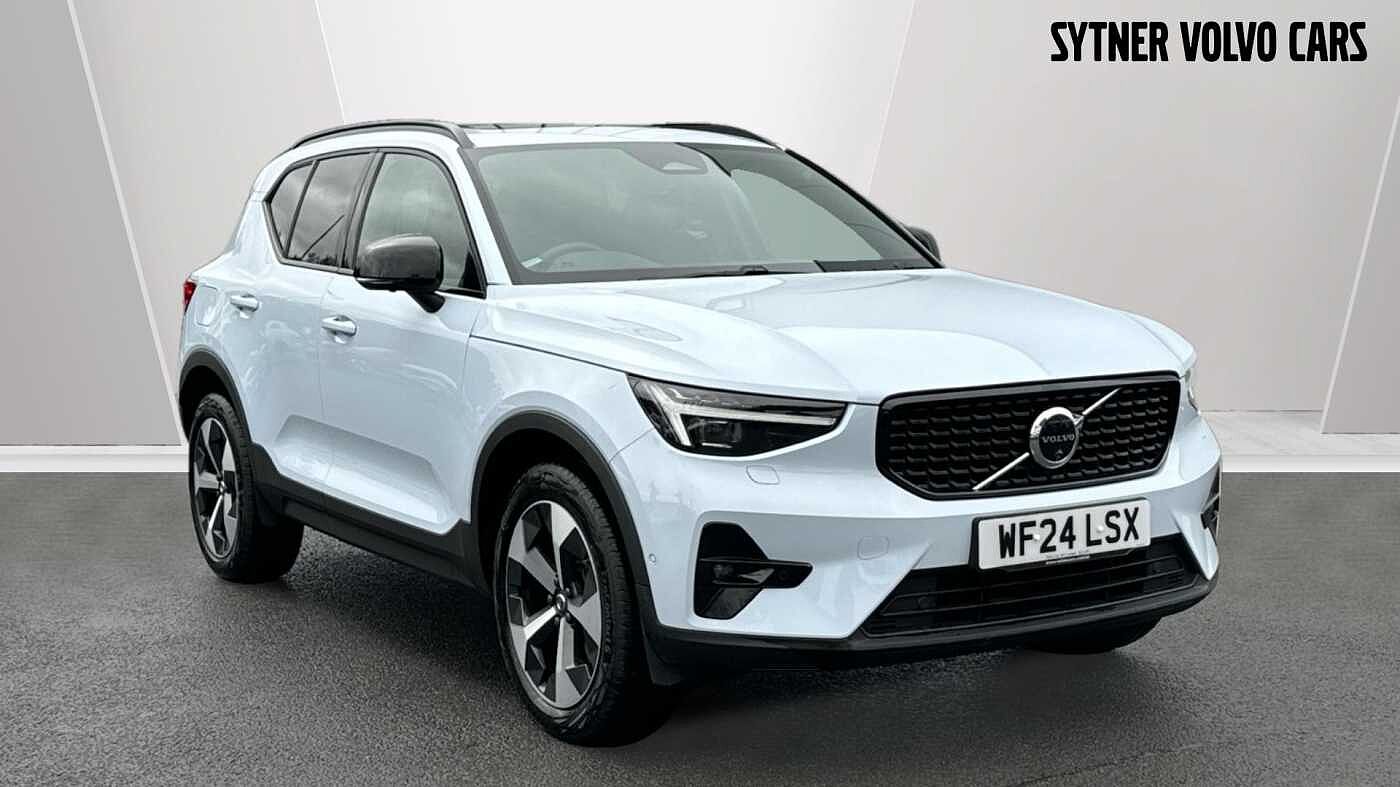 Main listing image - Volvo XC40