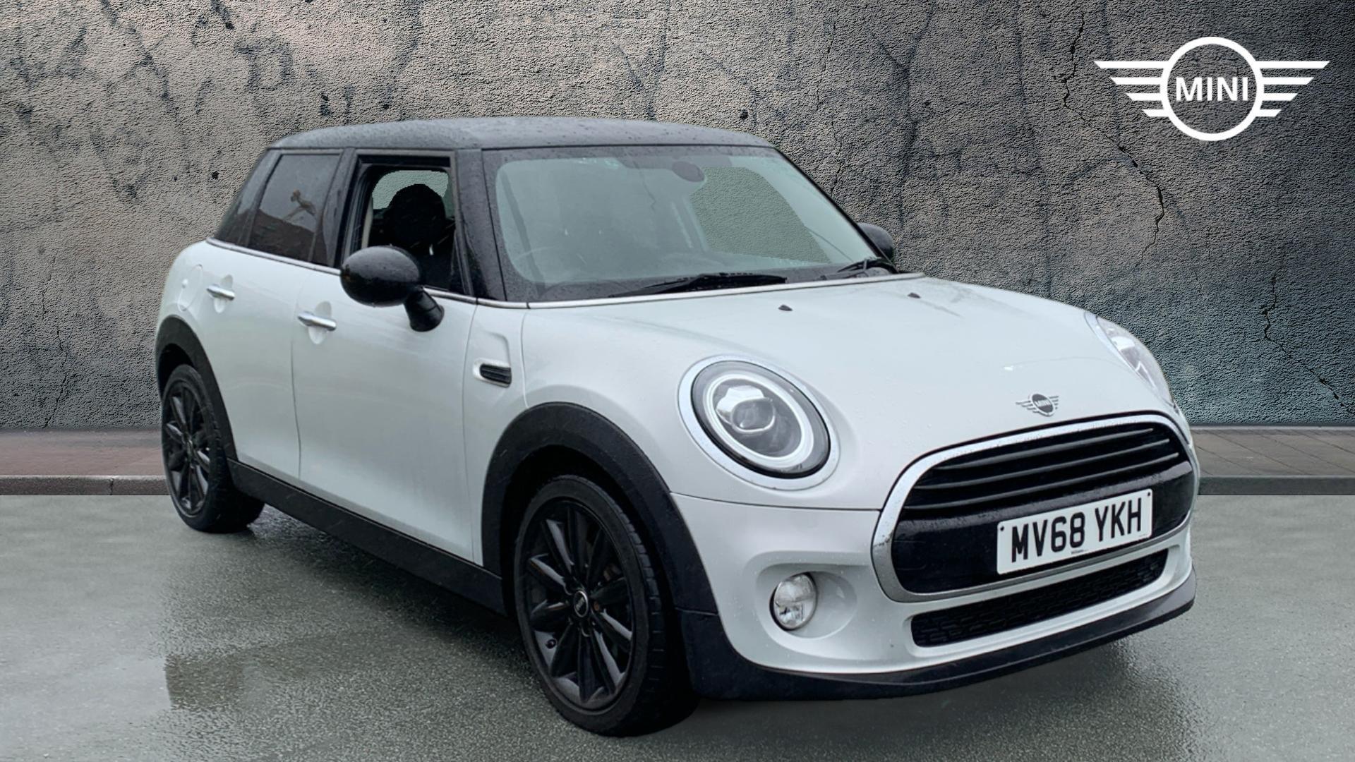 Main listing image - MINI Hatchback 5dr