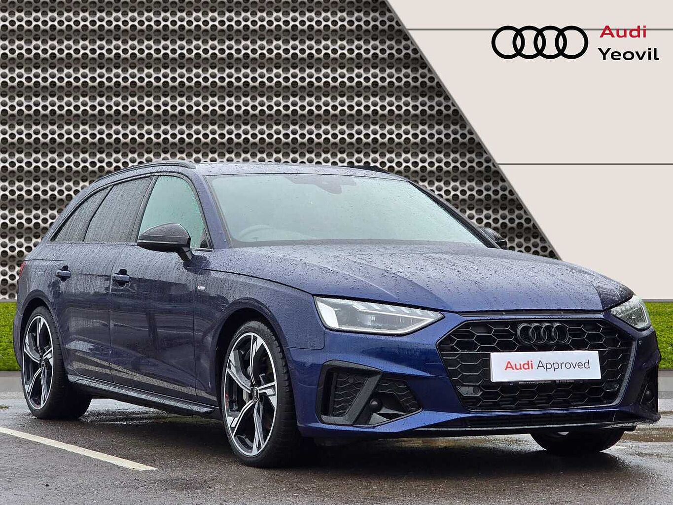 Main listing image - Audi A4