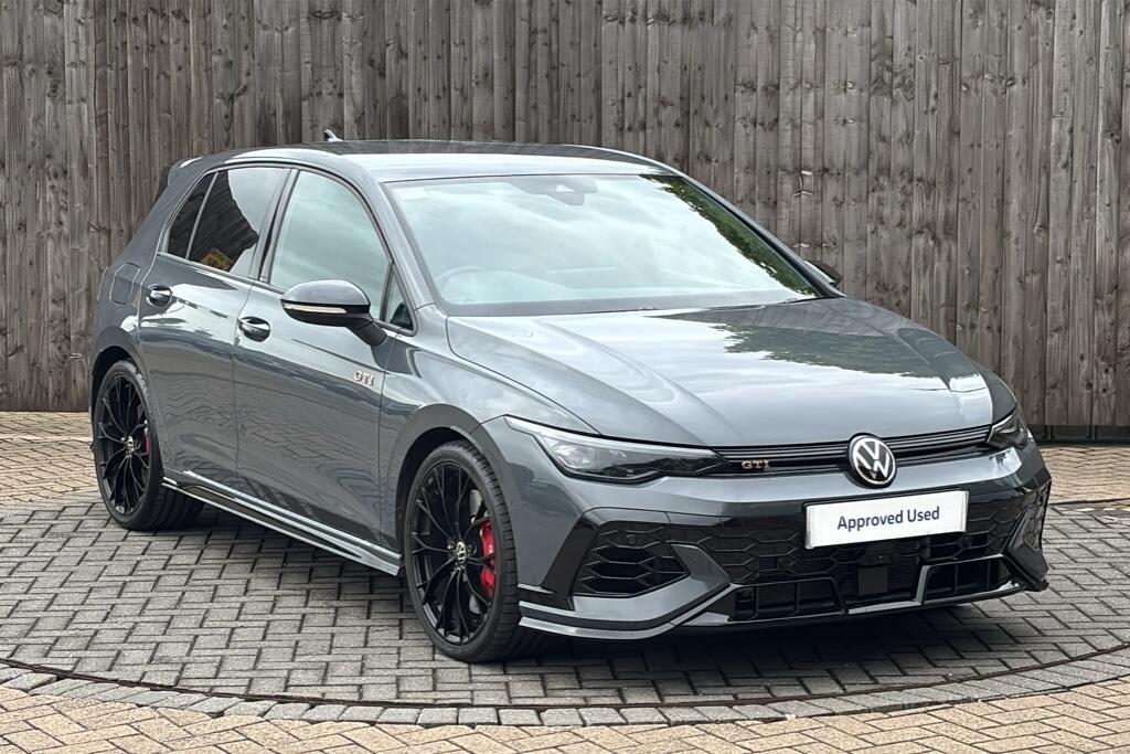 Main listing image - Volkswagen Golf GTI