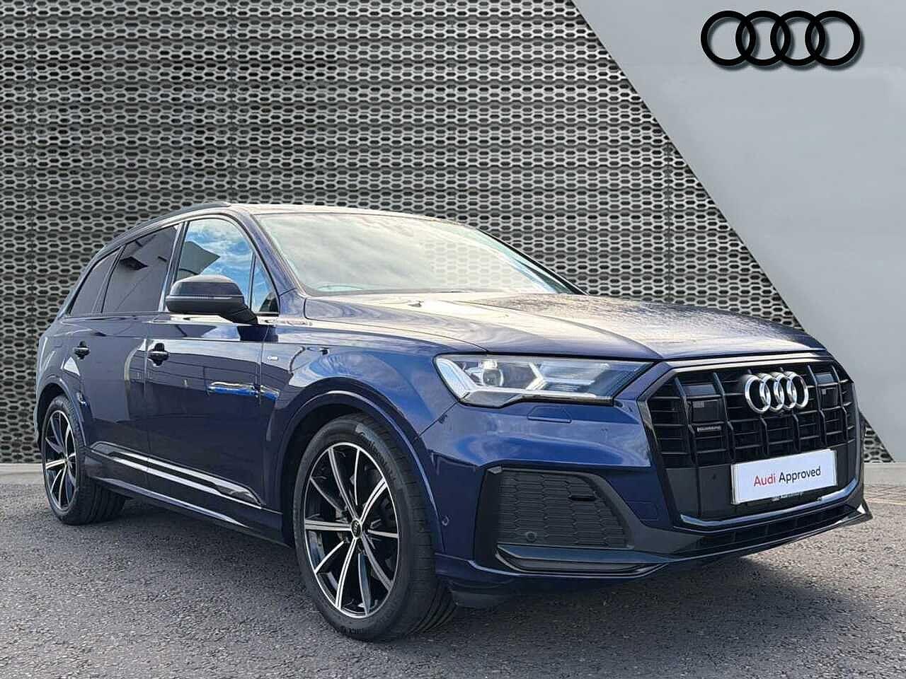 Main listing image - Audi Q7