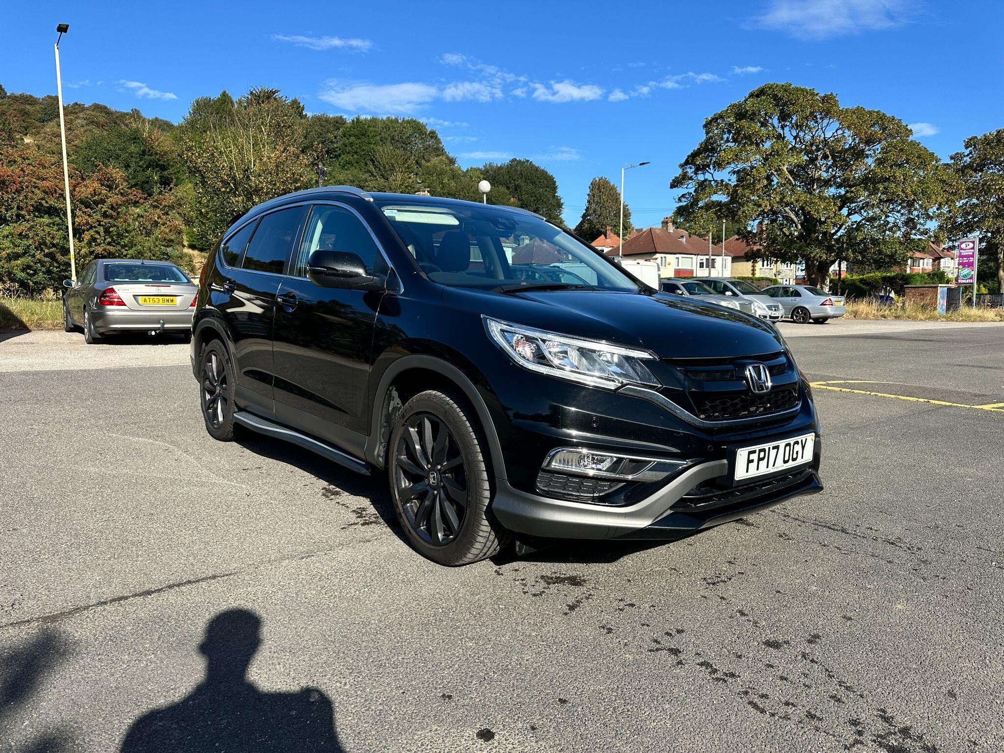Main listing image - Honda CR-V