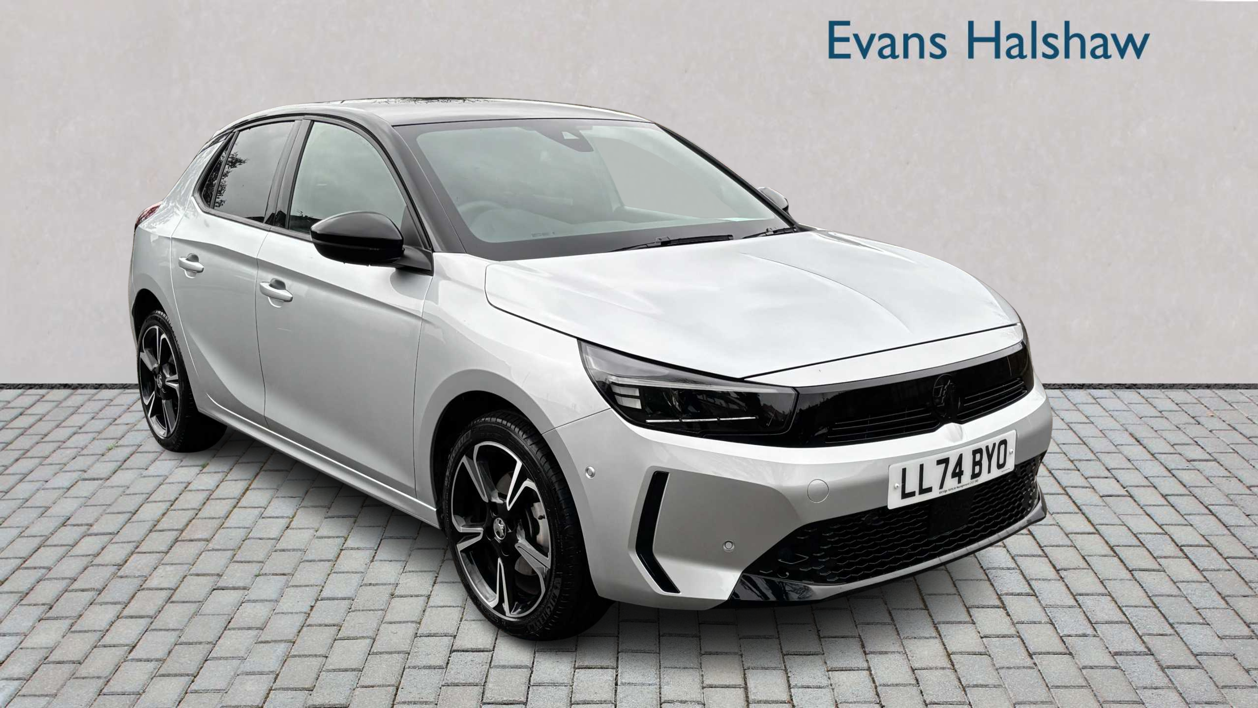 Main listing image - Vauxhall Corsa