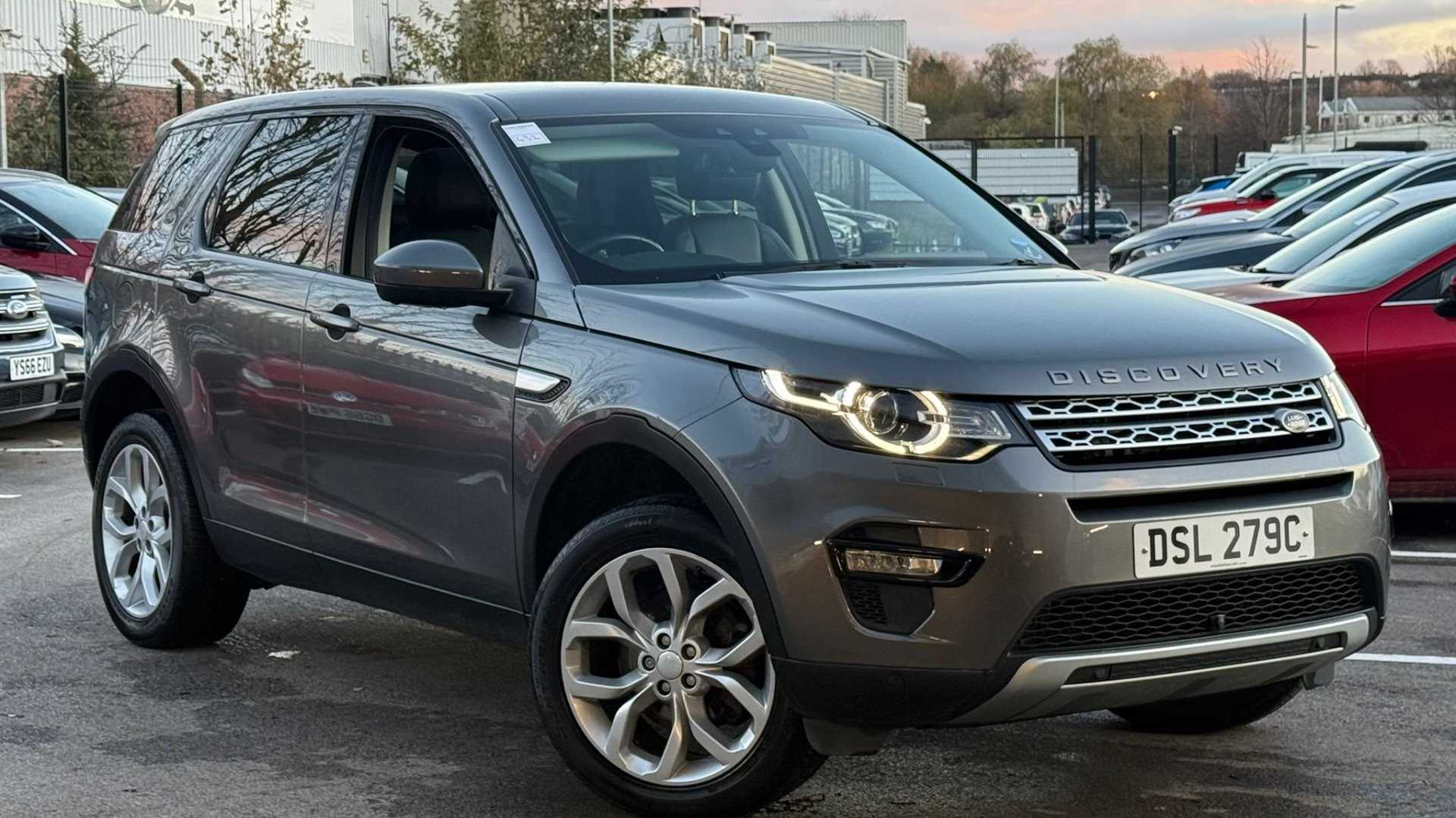 Main listing image - Land Rover Discovery Sport