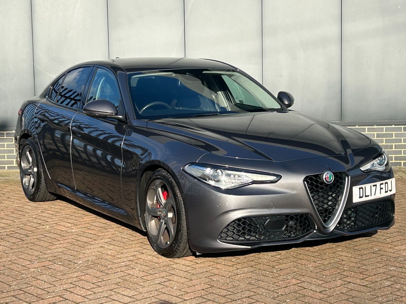 Main listing image - Alfa Romeo Giulia