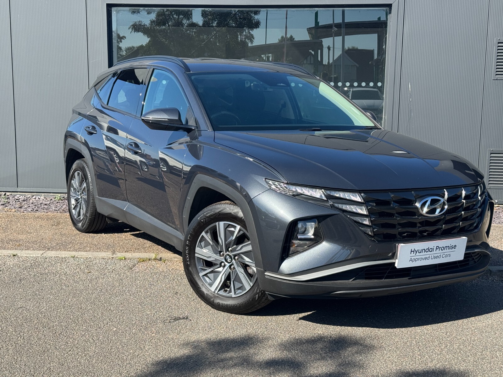 Main listing image - Hyundai Tucson