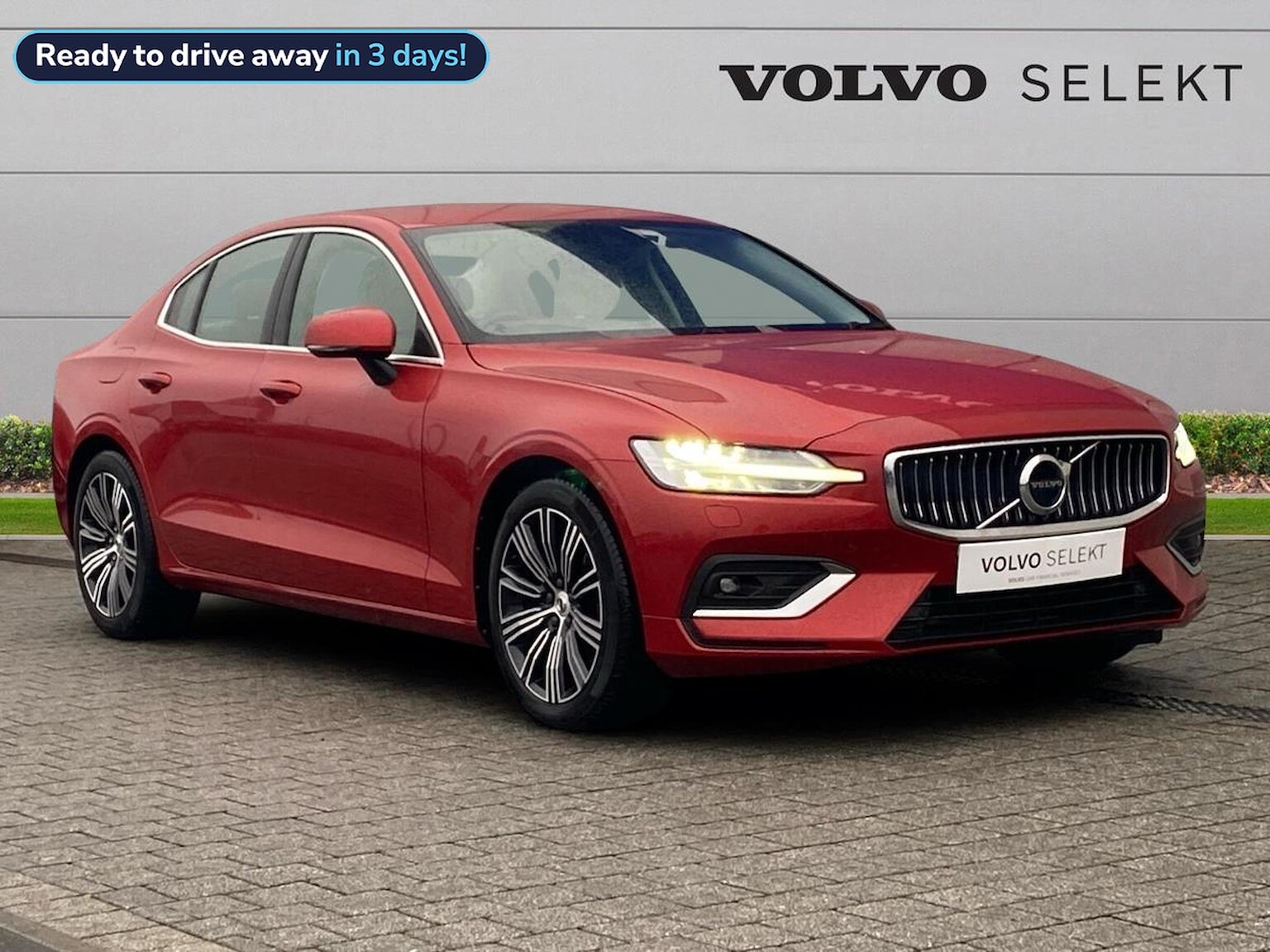 Main listing image - Volvo S60