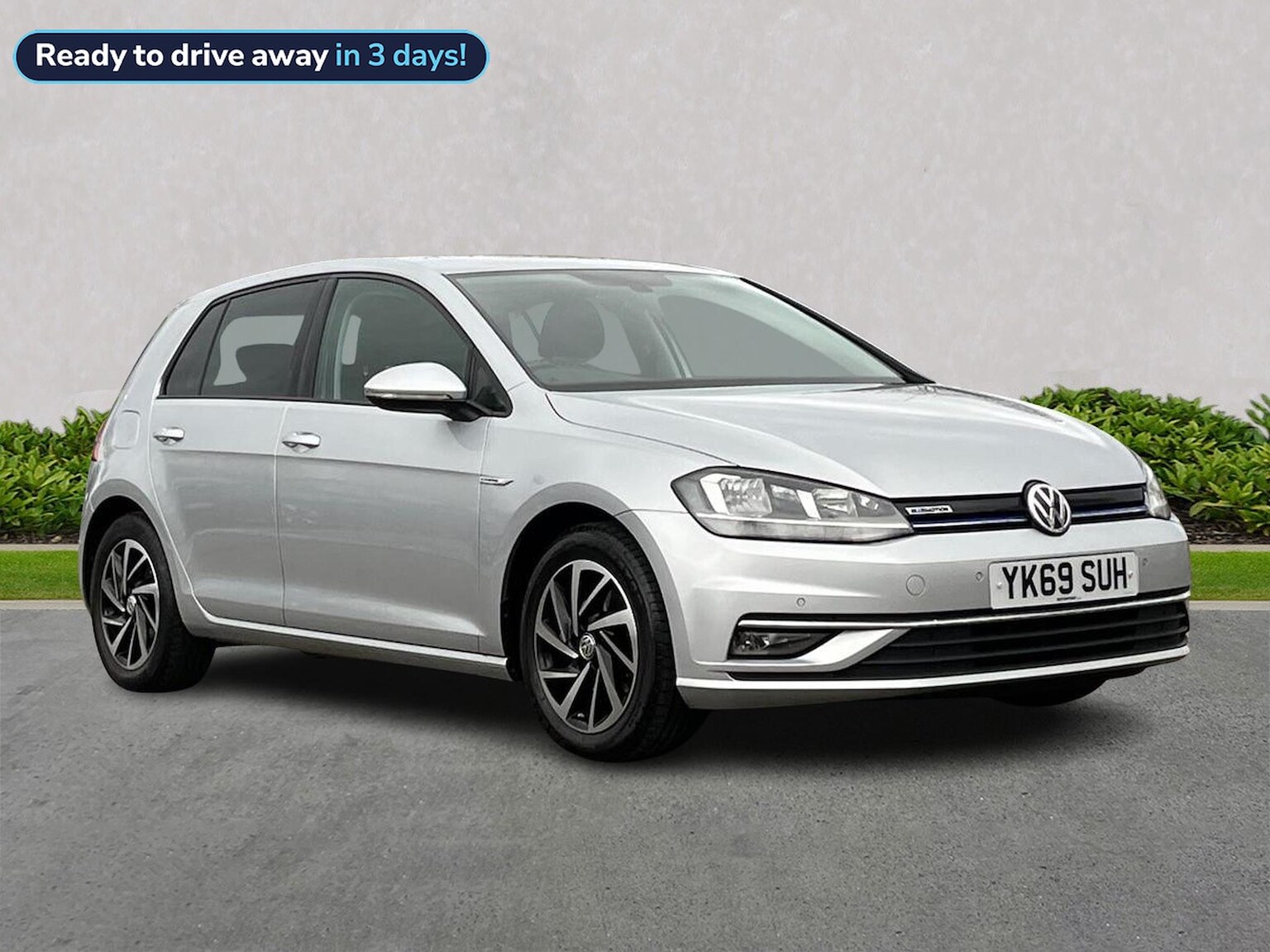 Main listing image - Volkswagen Golf