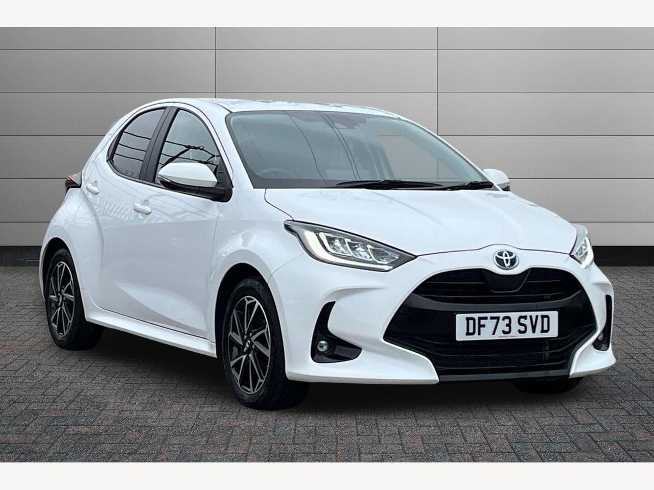 Main listing image - Toyota Yaris