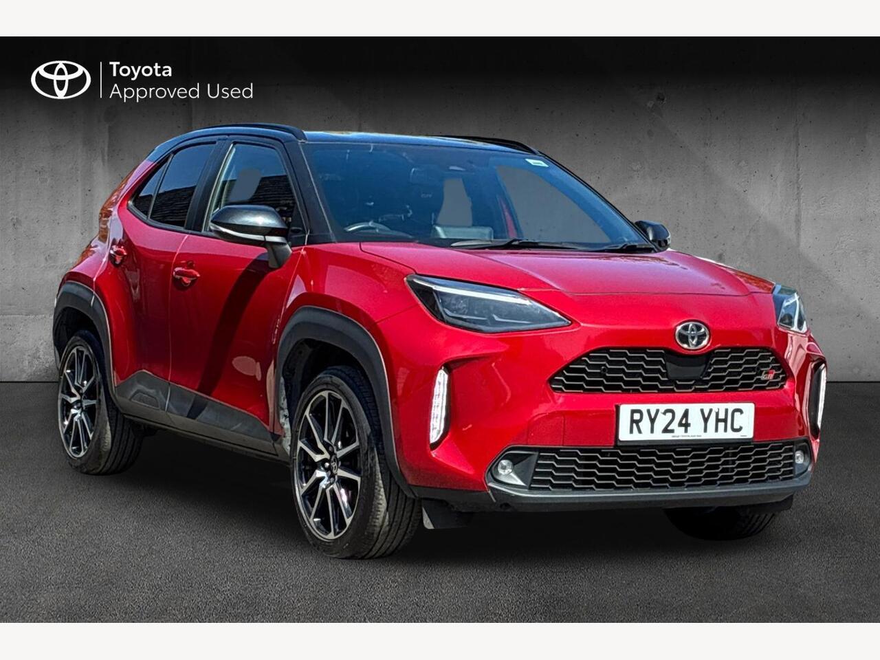 Main listing image - Toyota Yaris Cross