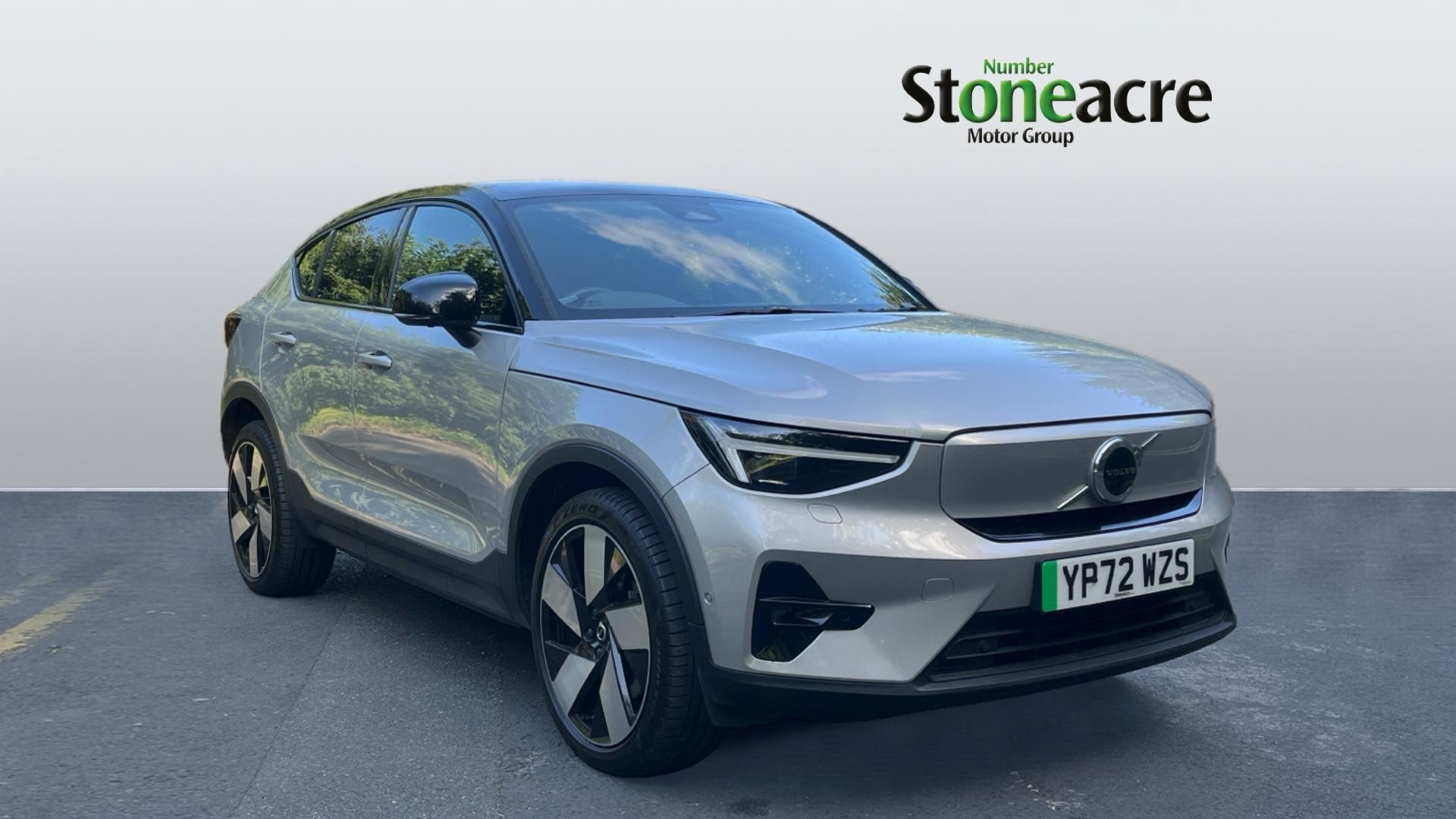 Main listing image - Volvo C40