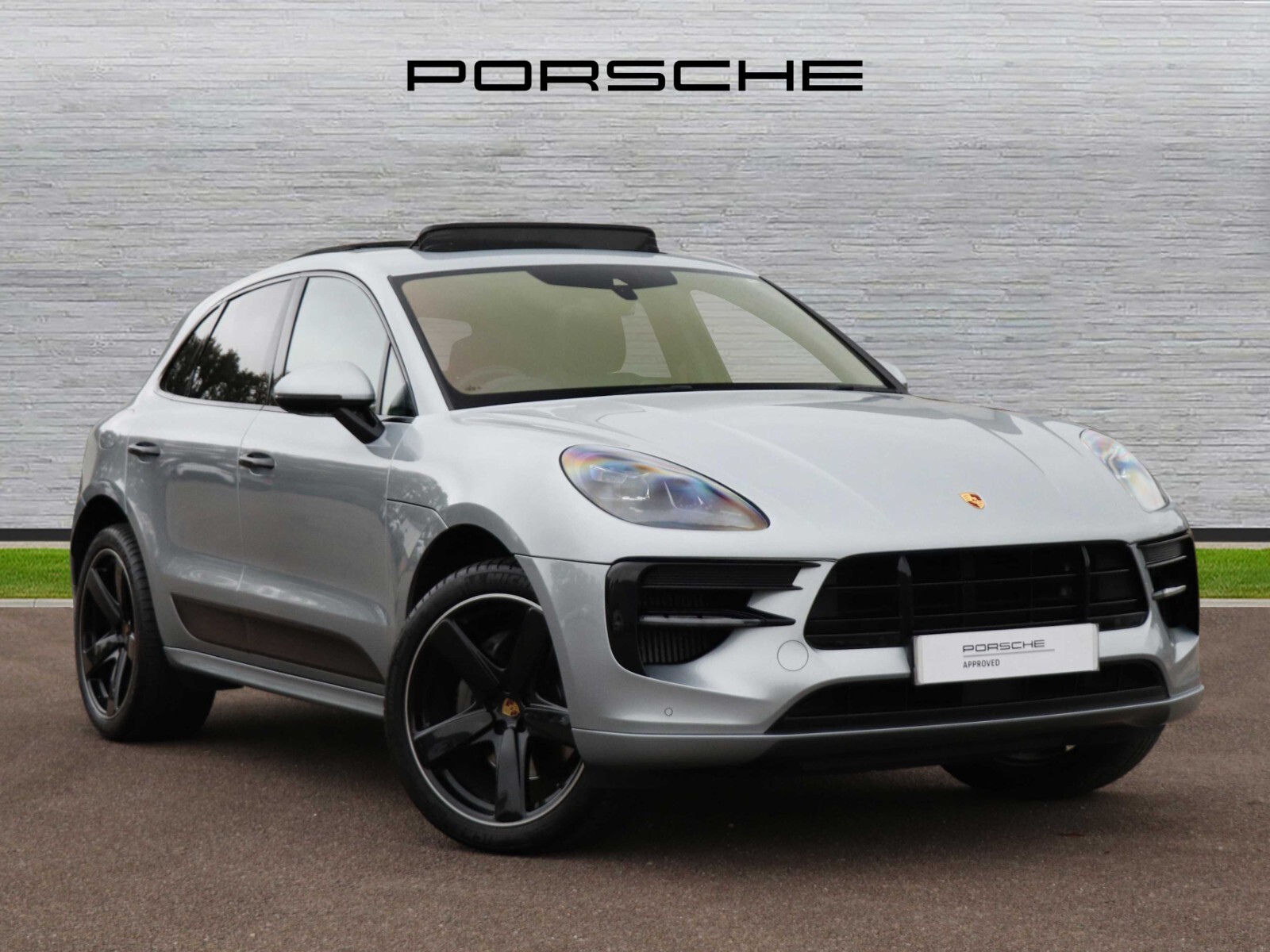 Main listing image - Porsche Macan