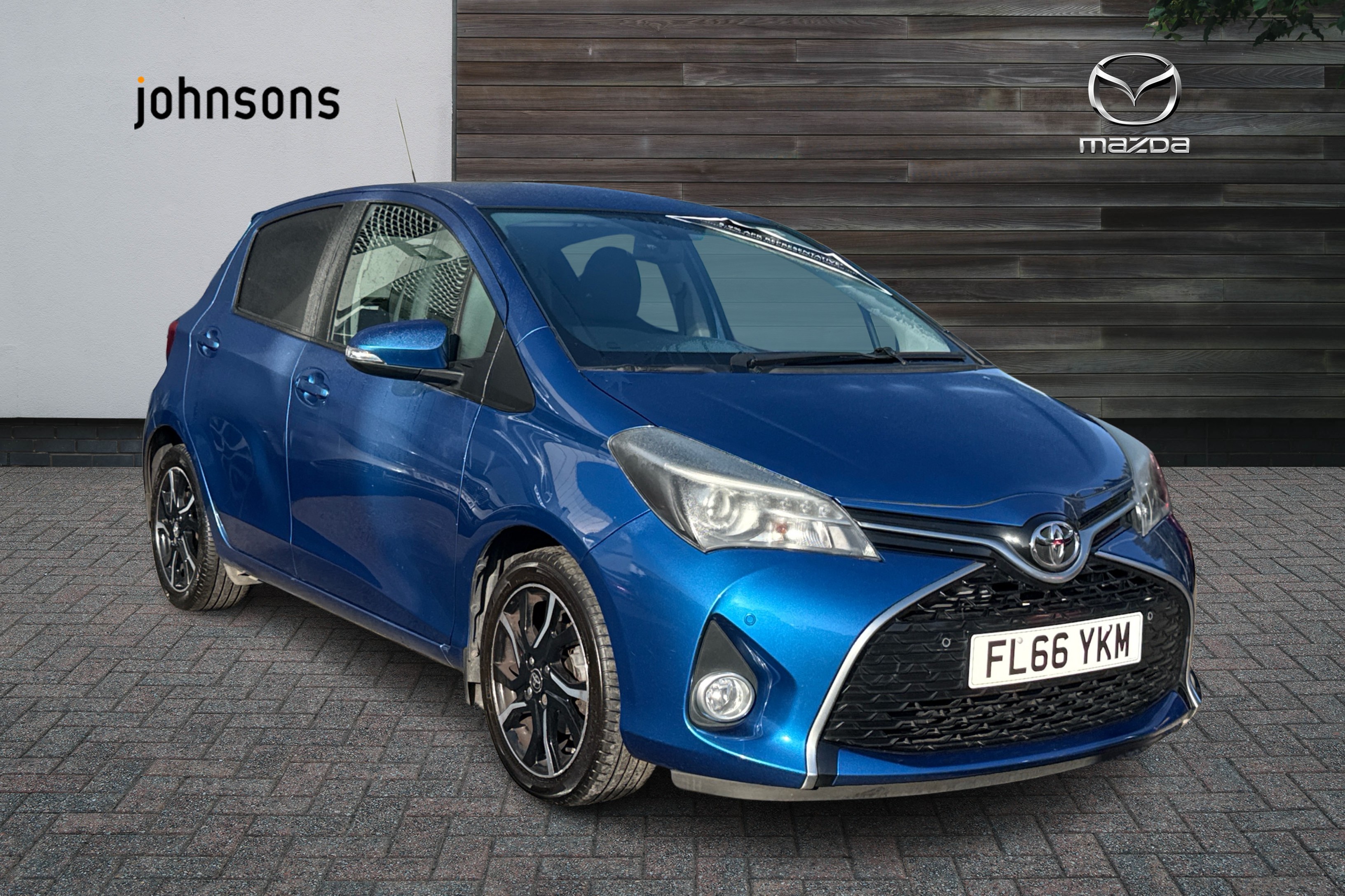 Main listing image - Toyota Yaris