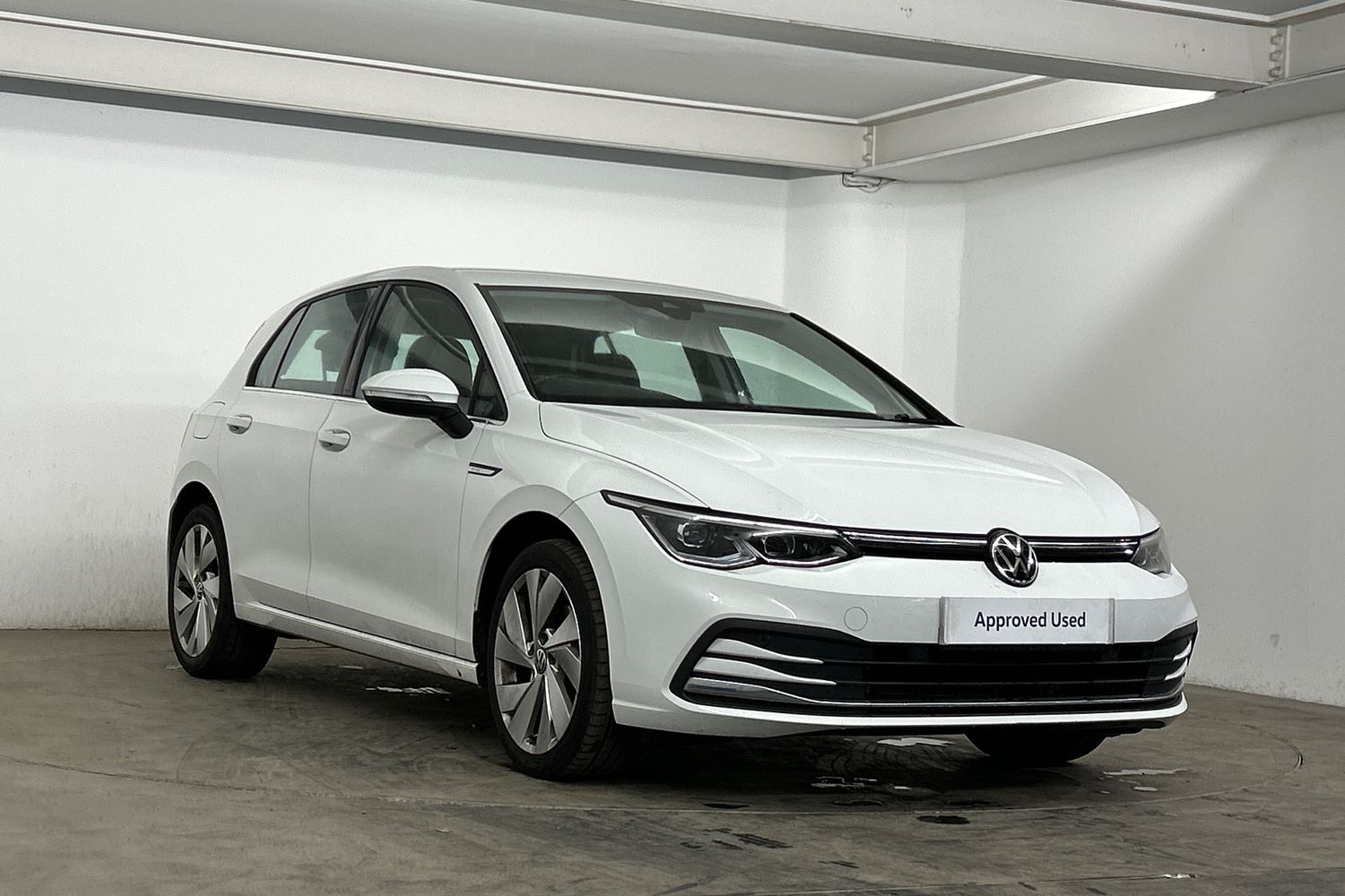Main listing image - Volkswagen Golf