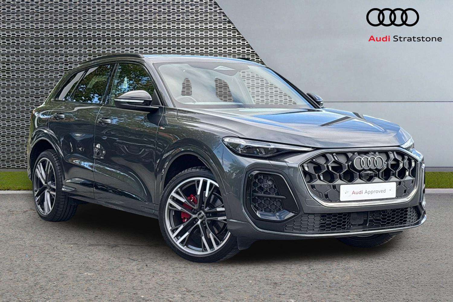 Main listing image - Audi Q5