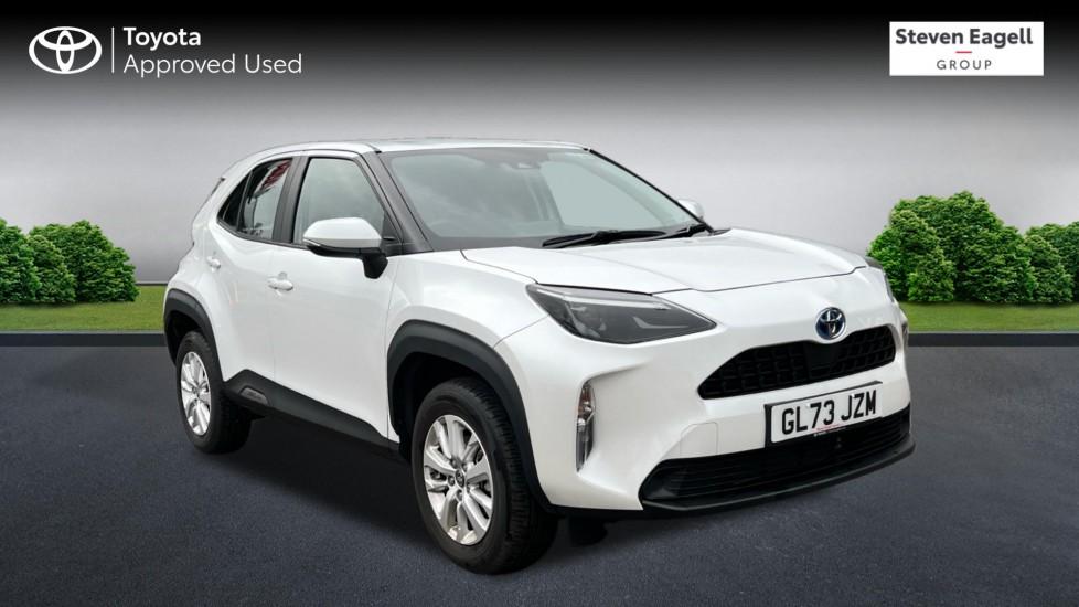 Main listing image - Toyota Yaris Cross