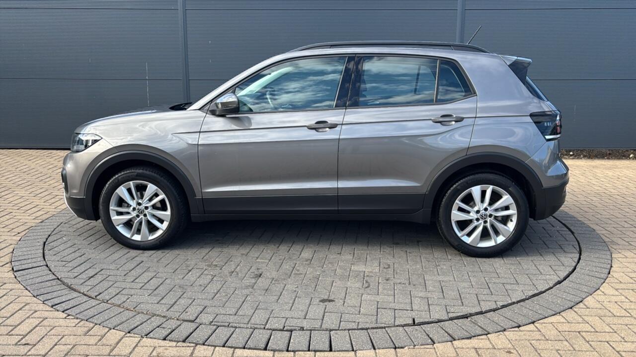Main listing image - Volkswagen T-Cross