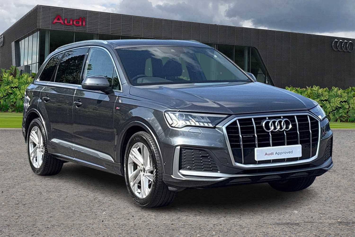 Main listing image - Audi Q7