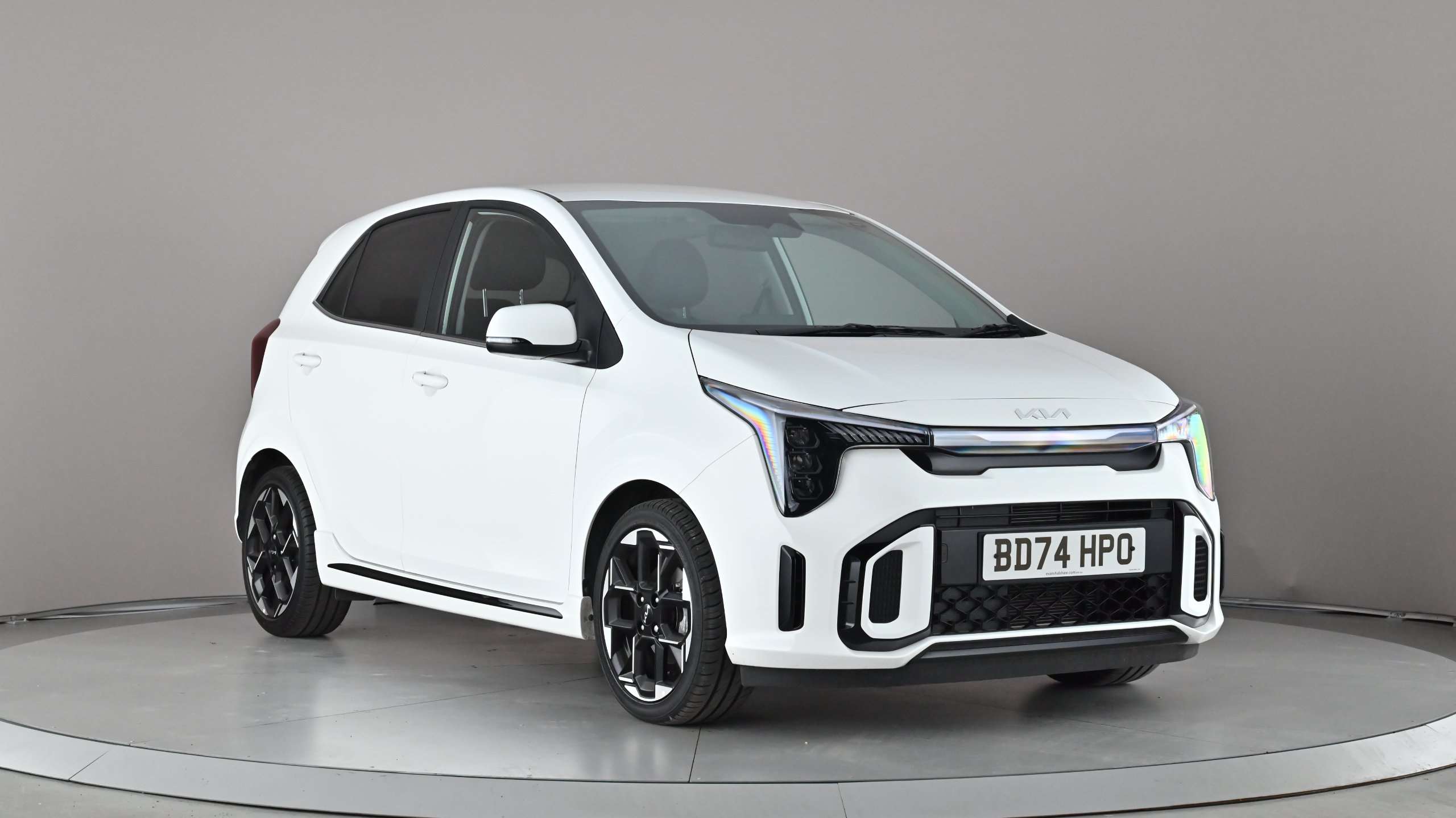 Main listing image - Kia Picanto