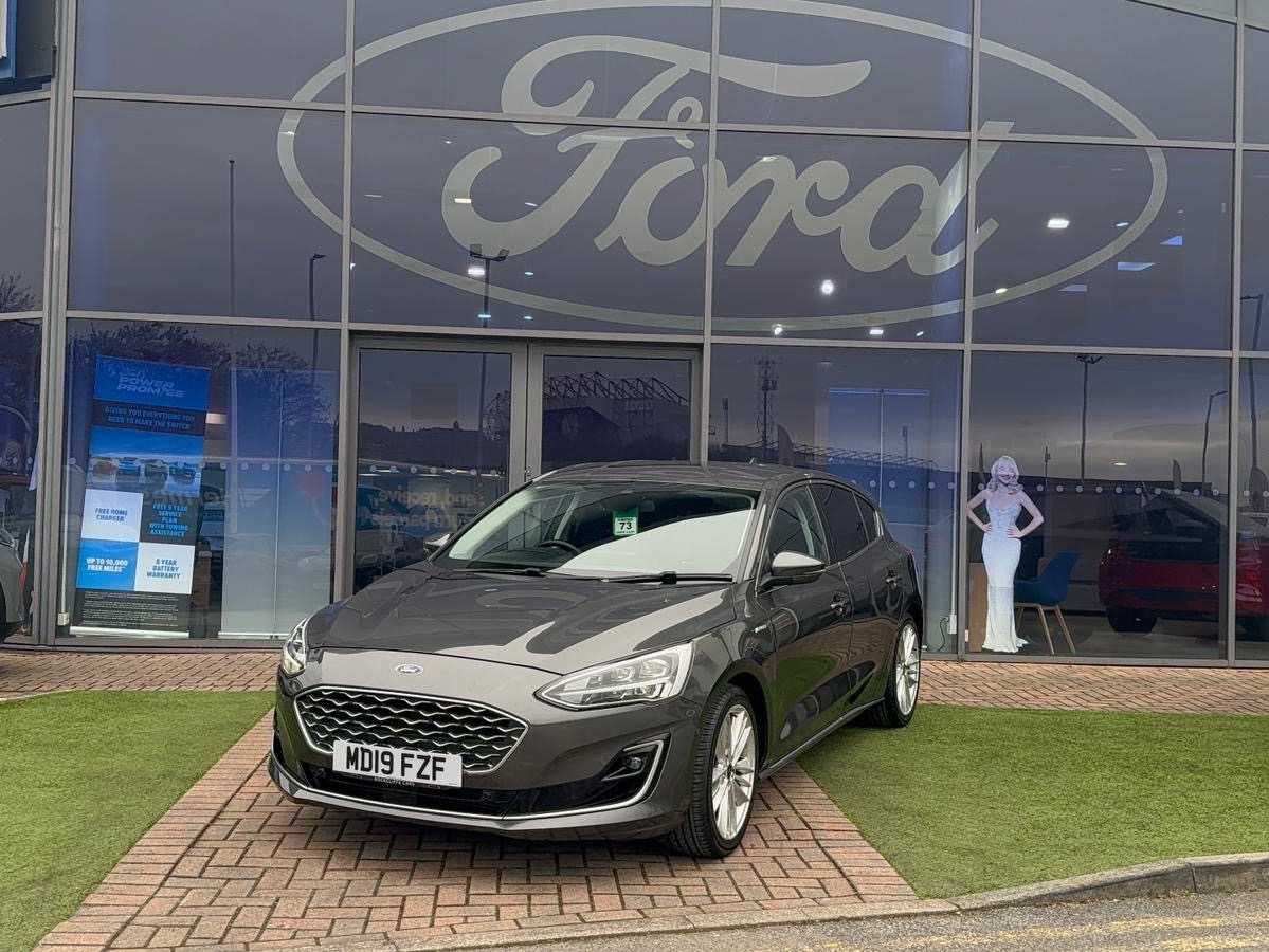 Main listing image - Ford Focus Vignale