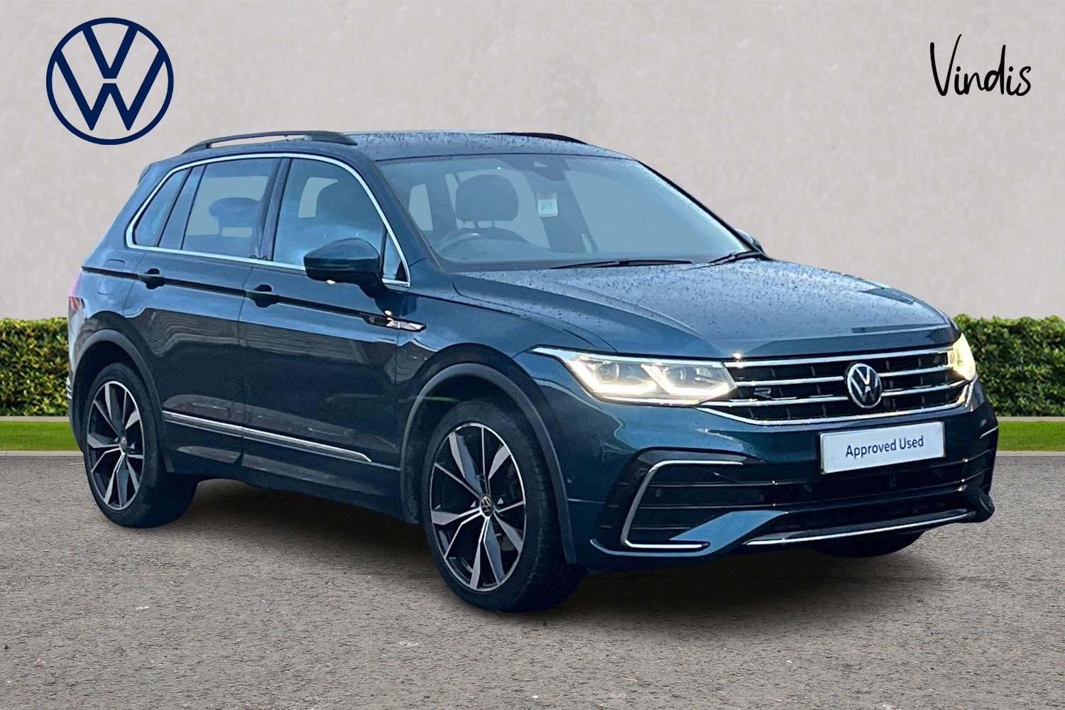 Main listing image - Volkswagen Tiguan