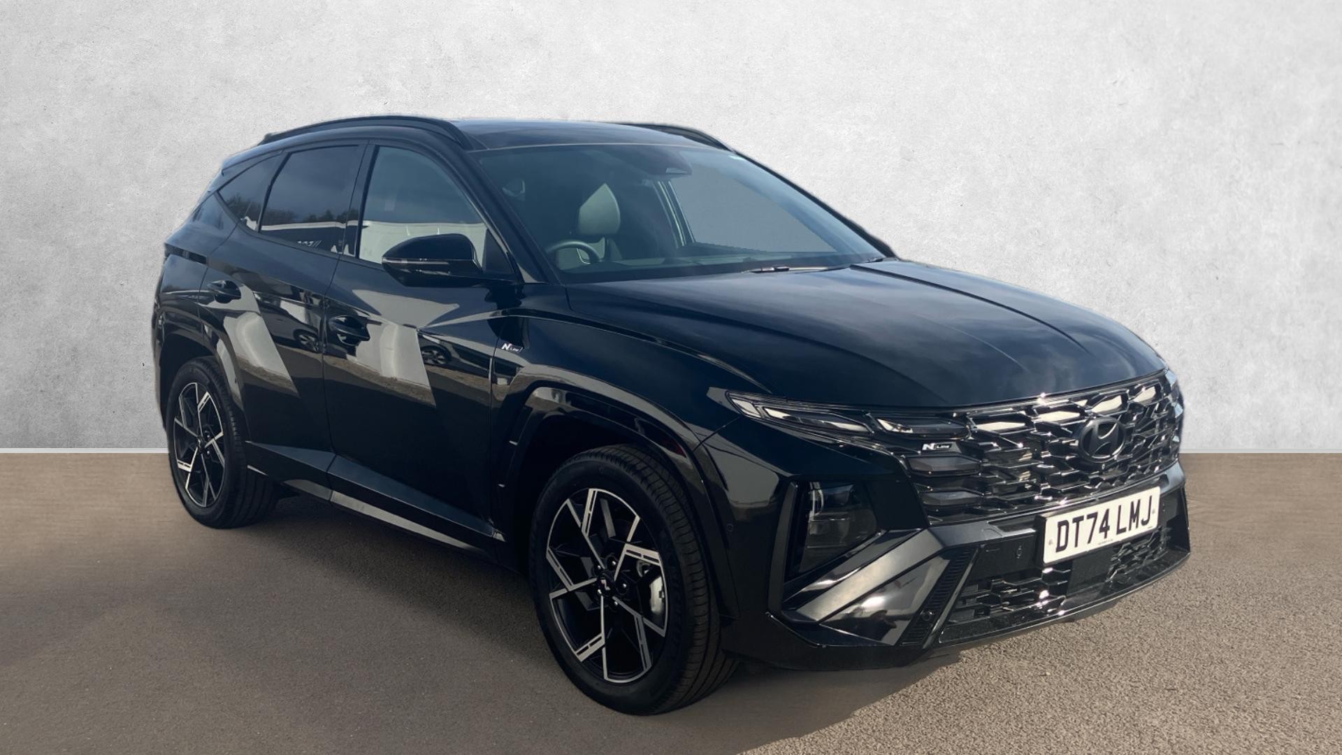 Main listing image - Hyundai Tucson