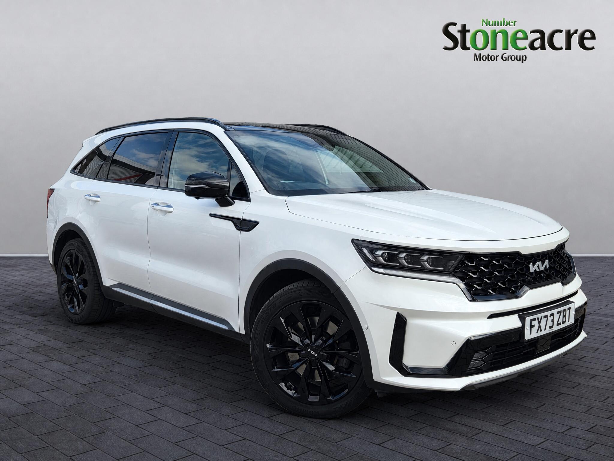 Main listing image - Kia Sorento