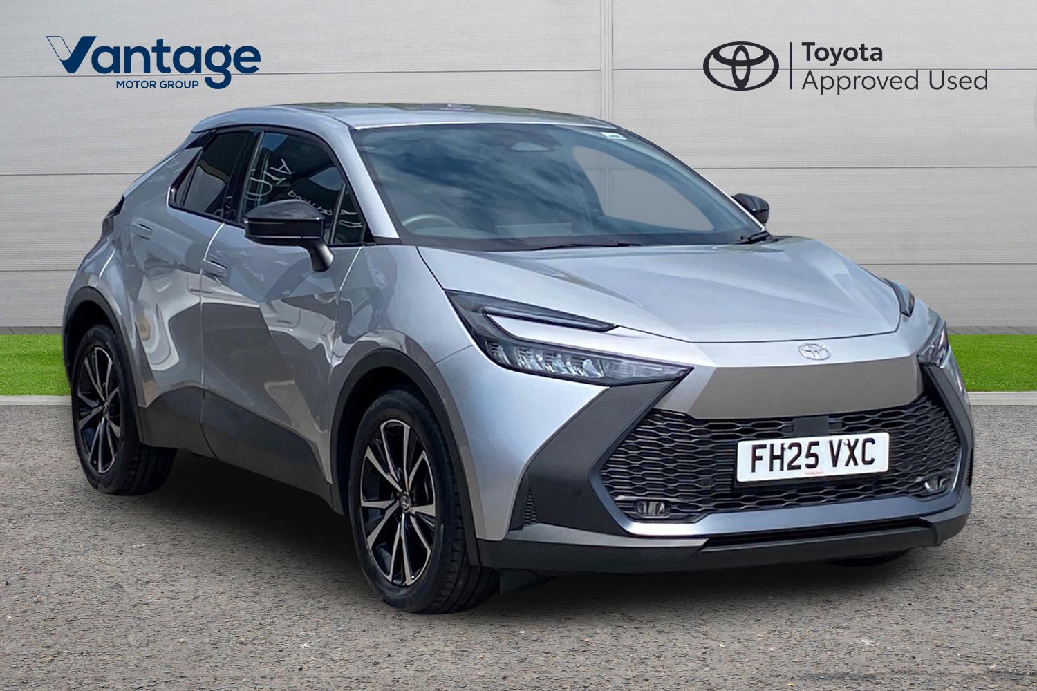 Main listing image - Toyota C-HR