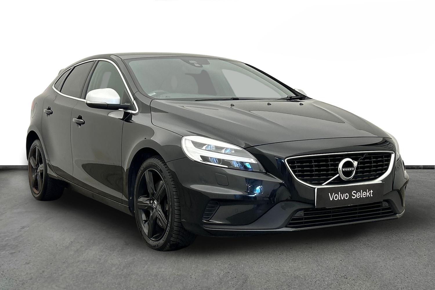 Main listing image - Volvo V40
