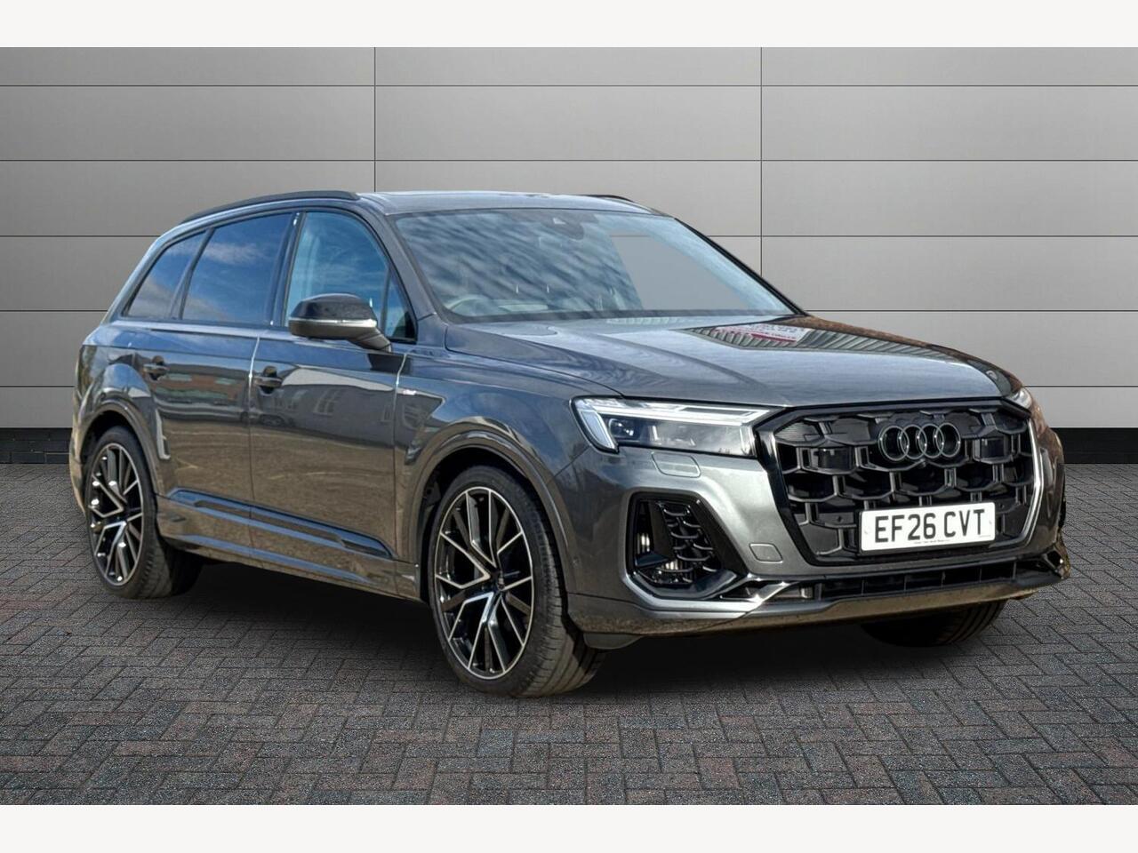 Main listing image - Audi Q7