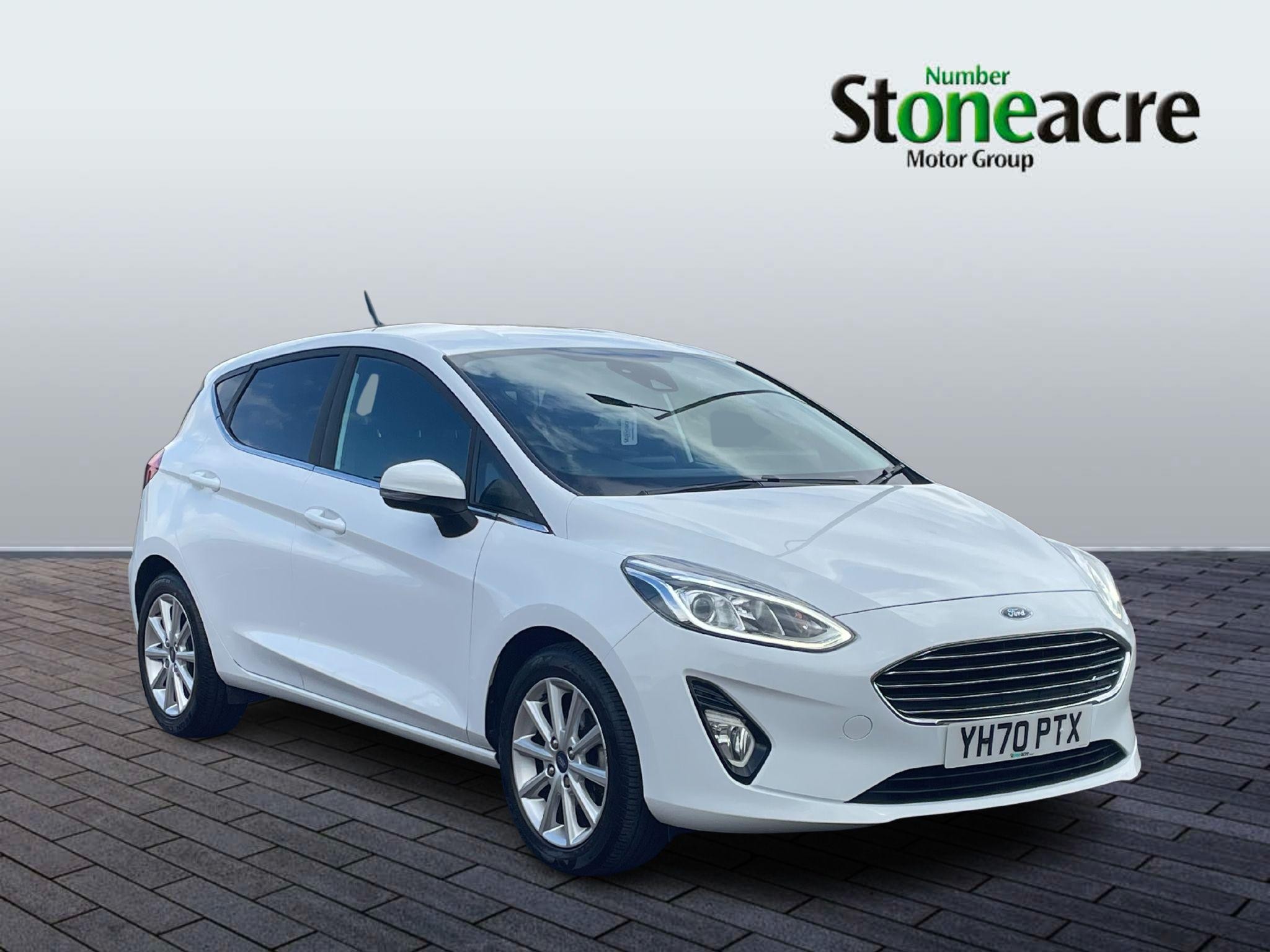 Main listing image - Ford Fiesta