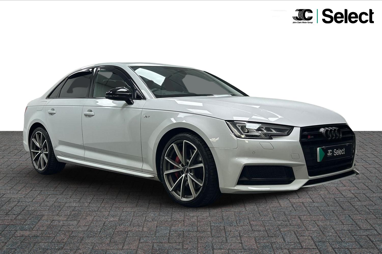 Main listing image - Audi S4