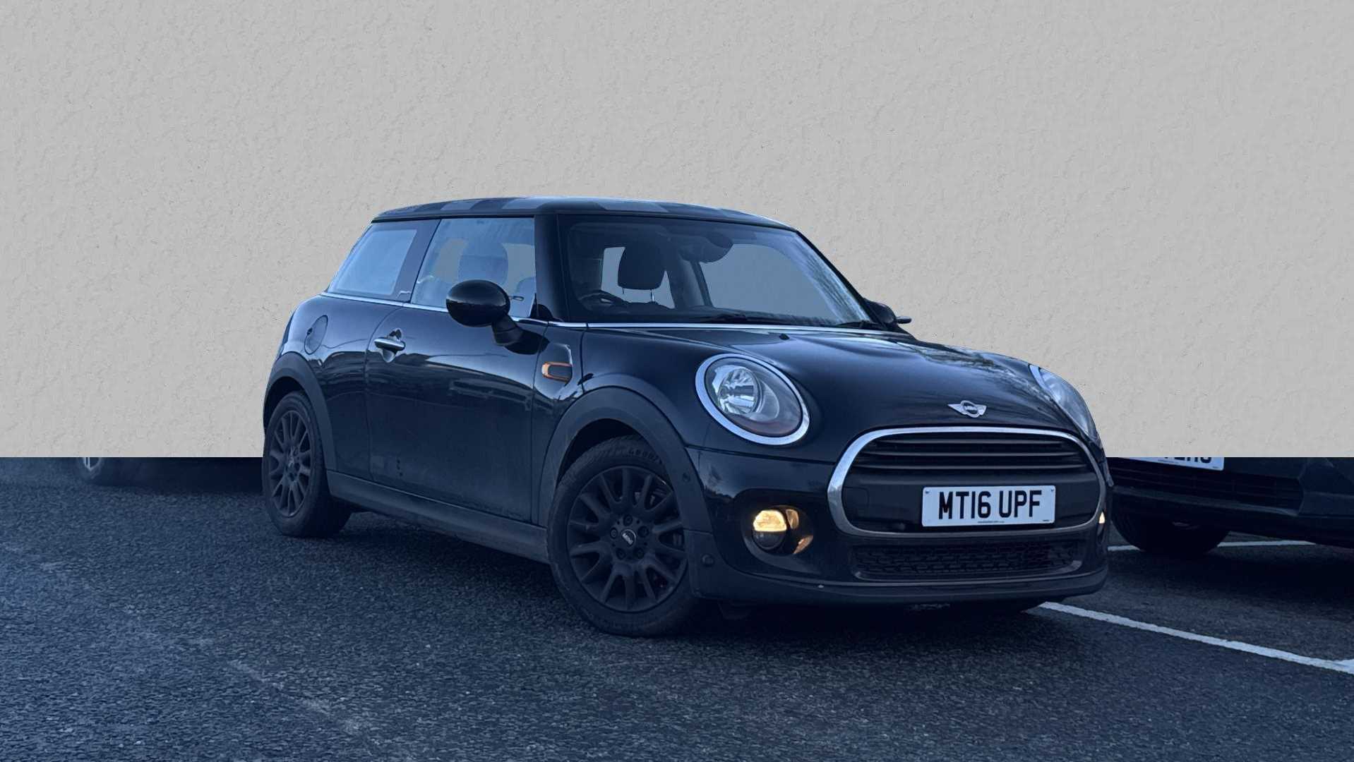 Main listing image - MINI Hatchback