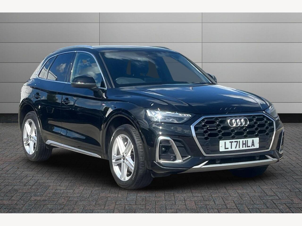 Main listing image - Audi Q5