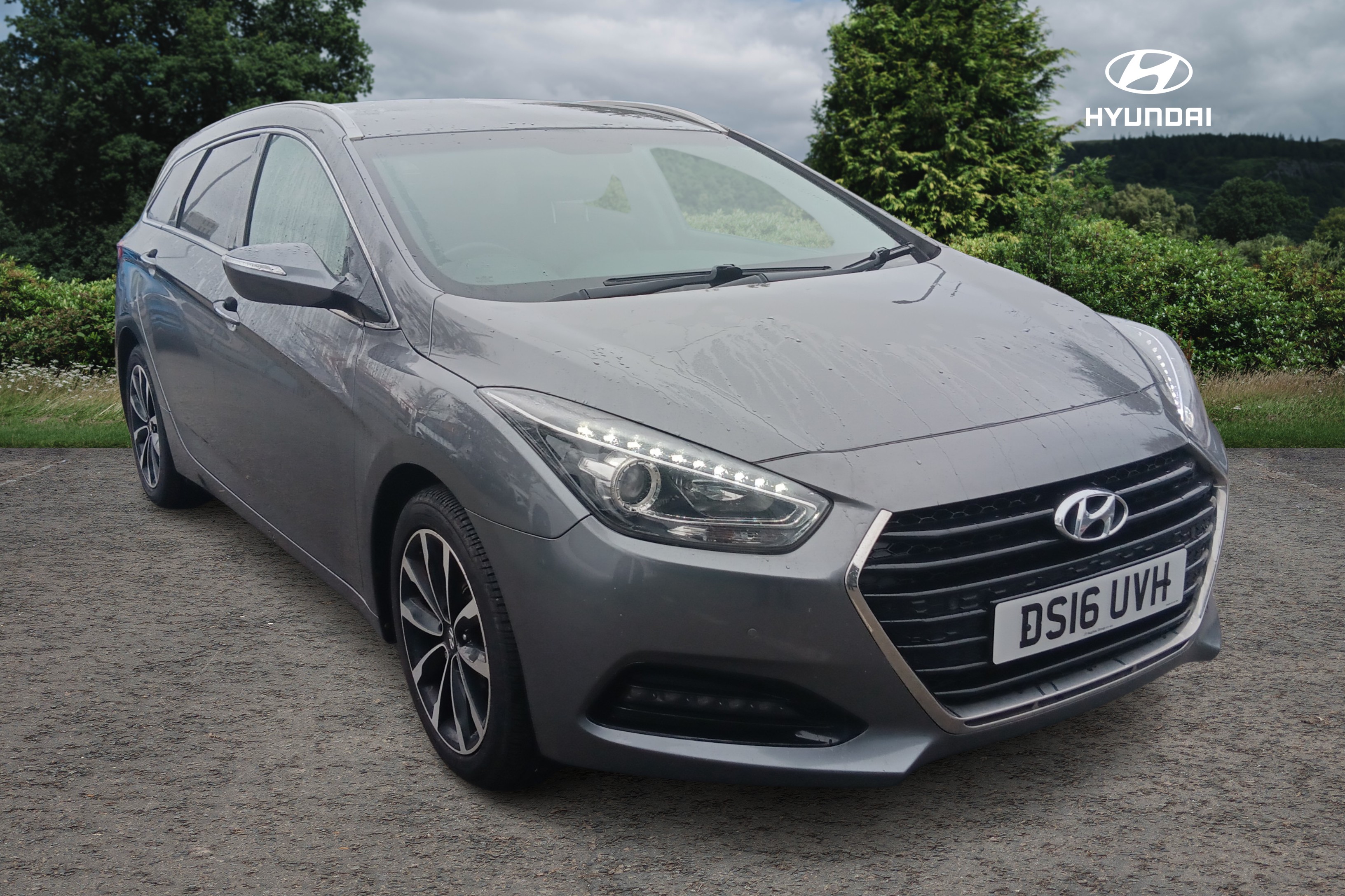 Main listing image - Hyundai i40