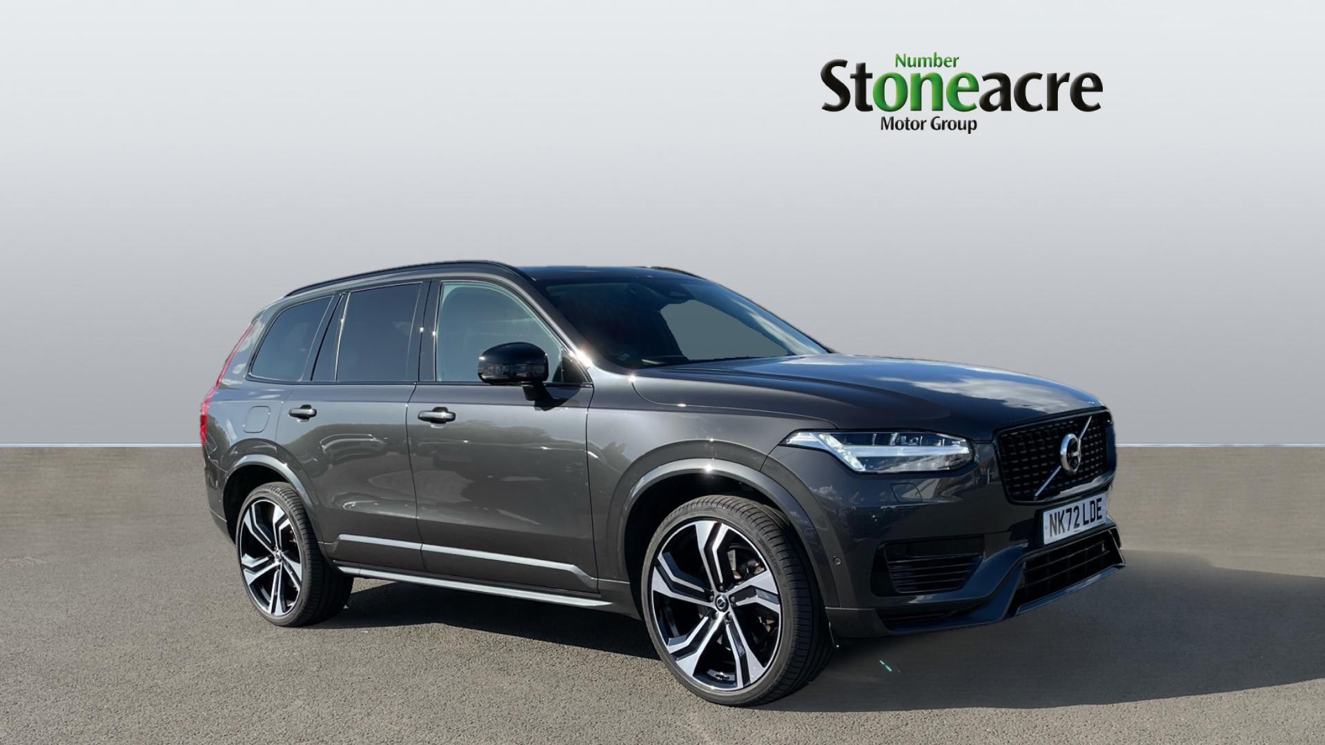 Main listing image - Volvo XC90