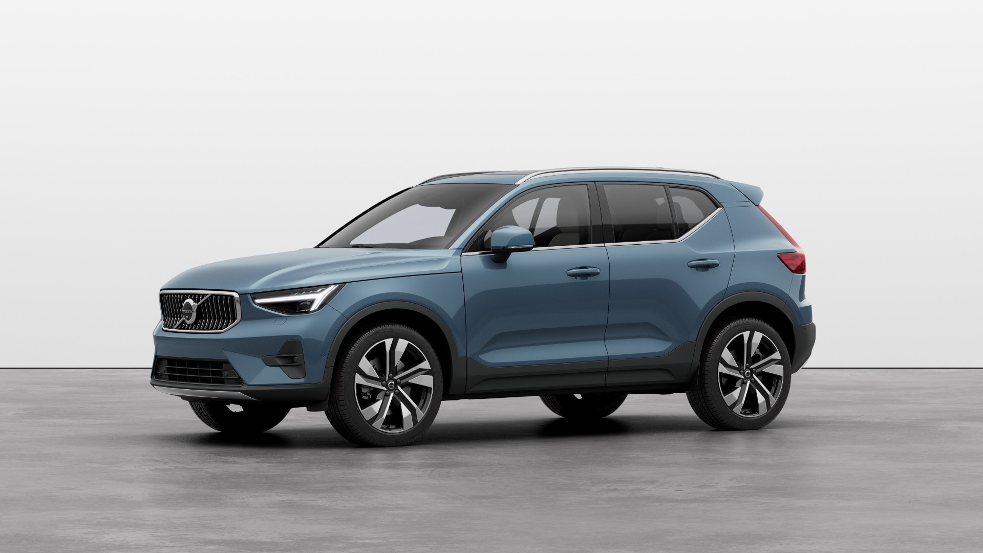 Main listing image - Volvo XC40